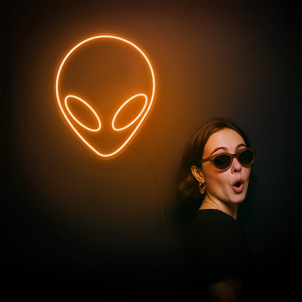 Alien Head | Gu Này Đến Từ Sao Hoả!