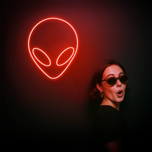 Alien Head | Gu Này Đến Từ Sao Hoả!