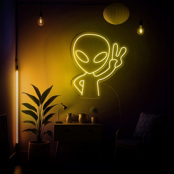 Chill With Alien 👽 Tín hiệu lạ phát ra từ… phòng bạn rồi đấy!